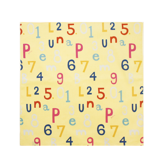 Plune. 小風呂敷 数字とアルファベット